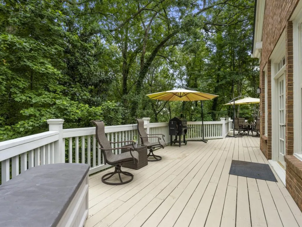 5 Powers Chase Circle, Sandy Springs, Georgia 30327, 5 Bedrooms Bedrooms, ,5 BathroomsBathrooms,Residential,Sold,5 Powers Chase Circle,7106039