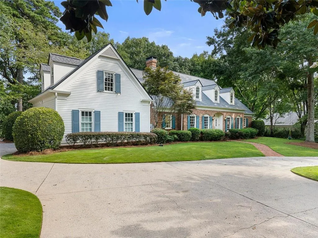 5 Powers Chase Circle, Sandy Springs, Georgia 30327, 5 Bedrooms Bedrooms, ,5 BathroomsBathrooms,Residential,Sold,5 Powers Chase Circle,7106039