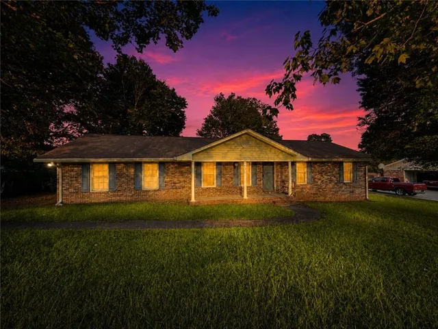 25 Montre Circle Se, Silver Creek, Georgia 30173
