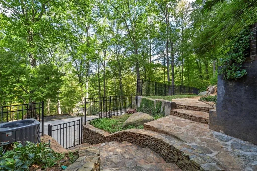 6305 River Chase Circle, Atlanta, Georgia 30328, 4 Bedrooms Bedrooms, ,5 BathroomsBathrooms,Residential,For Sale,6305 River Chase Circle,7625991