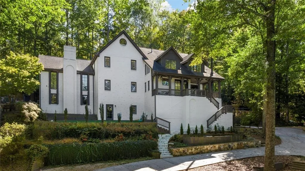 6305 River Chase Circle, Atlanta, Georgia 30328, 4 Bedrooms Bedrooms, ,5 BathroomsBathrooms,Residential,For Sale,6305 River Chase Circle,7625991