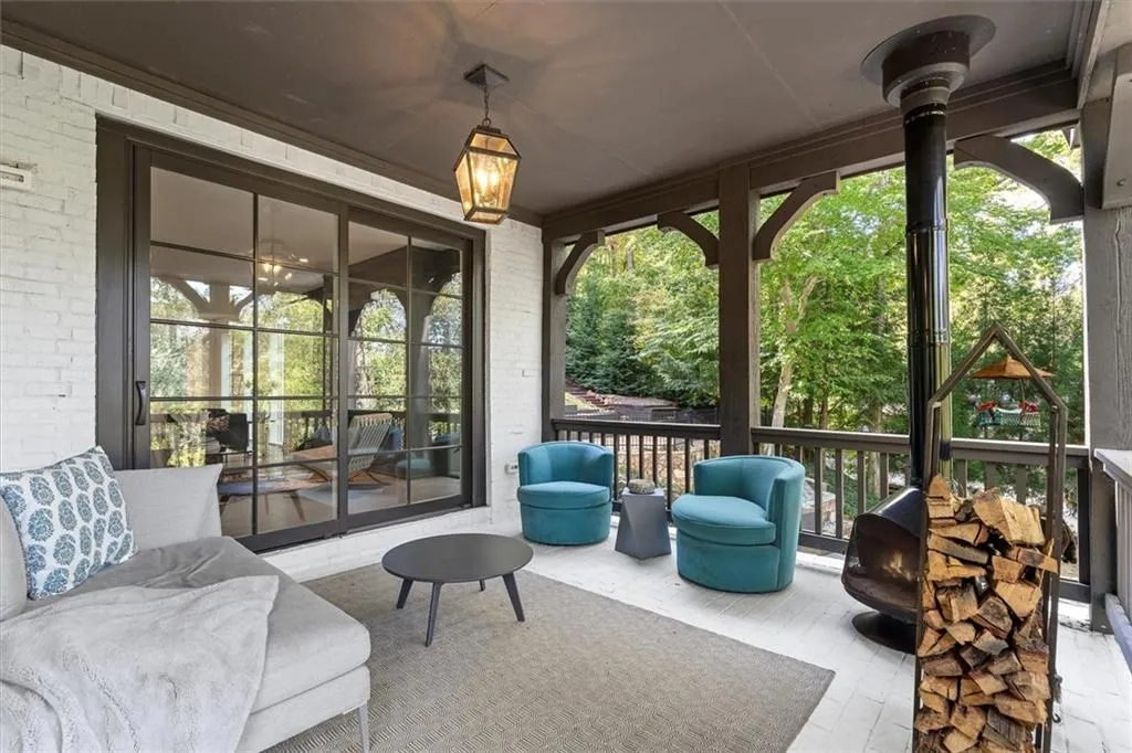 6305 River Chase Circle, Atlanta, Georgia 30328, 4 Bedrooms Bedrooms, ,5 BathroomsBathrooms,Residential,For Sale,6305 River Chase Circle,7625991