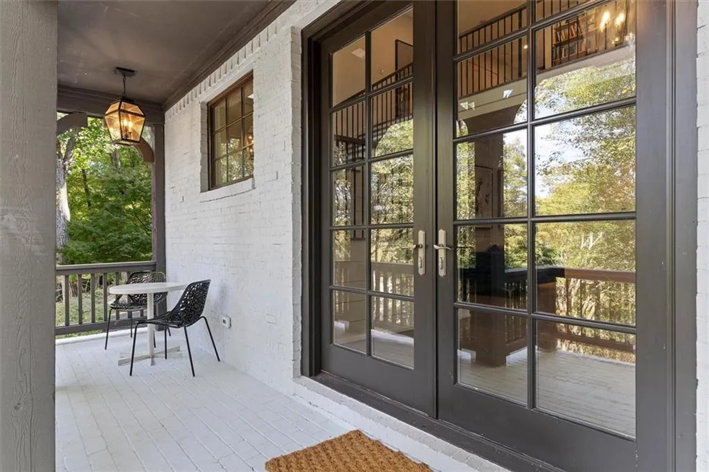 6305 River Chase Circle, Atlanta, Georgia 30328, 4 Bedrooms Bedrooms, ,5 BathroomsBathrooms,Residential,For Sale,6305 River Chase Circle,7625991