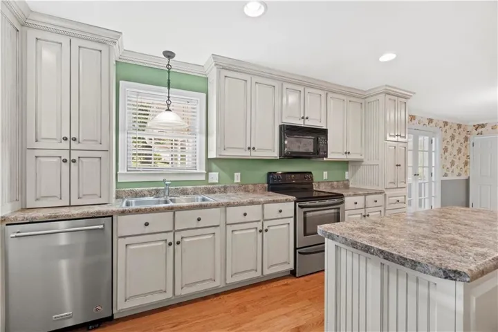 1170
