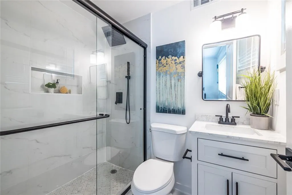 115 Biscayne Drive Nw Unit F10, Atlanta, Georgia 30309, 3 Bedrooms Bedrooms, ,2 BathroomsBathrooms,Residential,For Sale,115 Biscayne Drive Nw Unit F10,7593890