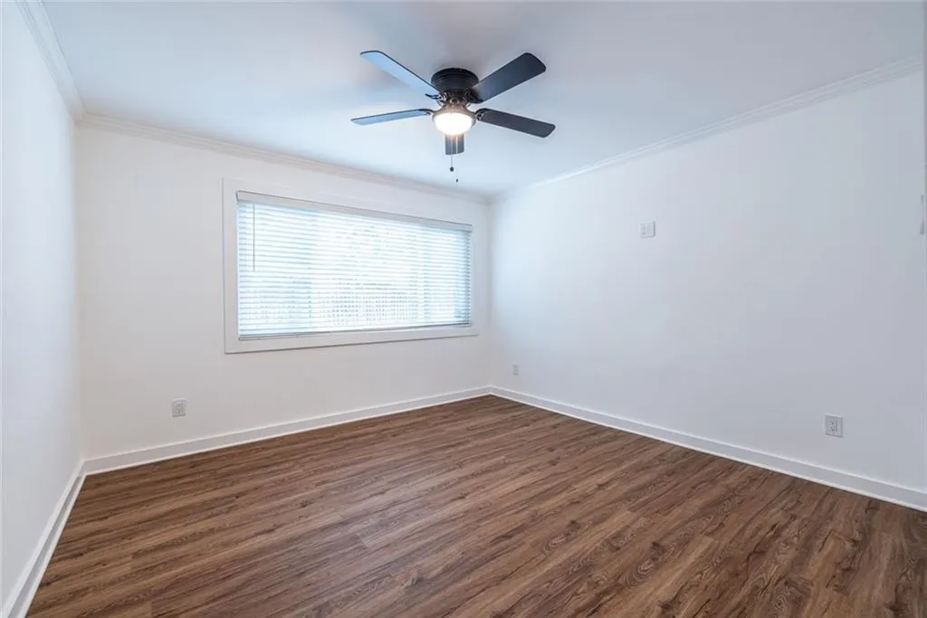 115 Biscayne Drive Nw Unit F10, Atlanta, Georgia 30309, 3 Bedrooms Bedrooms, ,2 BathroomsBathrooms,Residential,For Sale,115 Biscayne Drive Nw Unit F10,7593890