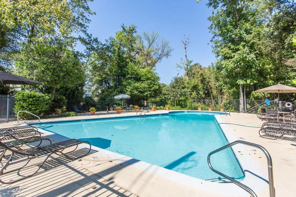 115 Biscayne Drive Nw Unit F10, Atlanta, Georgia 30309, 3 Bedrooms Bedrooms, ,2 BathroomsBathrooms,Residential,For Sale,115 Biscayne Drive Nw Unit F10,7593890