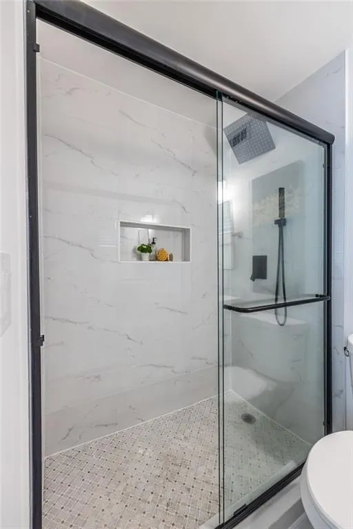 115 Biscayne Drive Nw Unit F10, Atlanta, Georgia 30309, 3 Bedrooms Bedrooms, ,2 BathroomsBathrooms,Residential,For Sale,115 Biscayne Drive Nw Unit F10,7593890