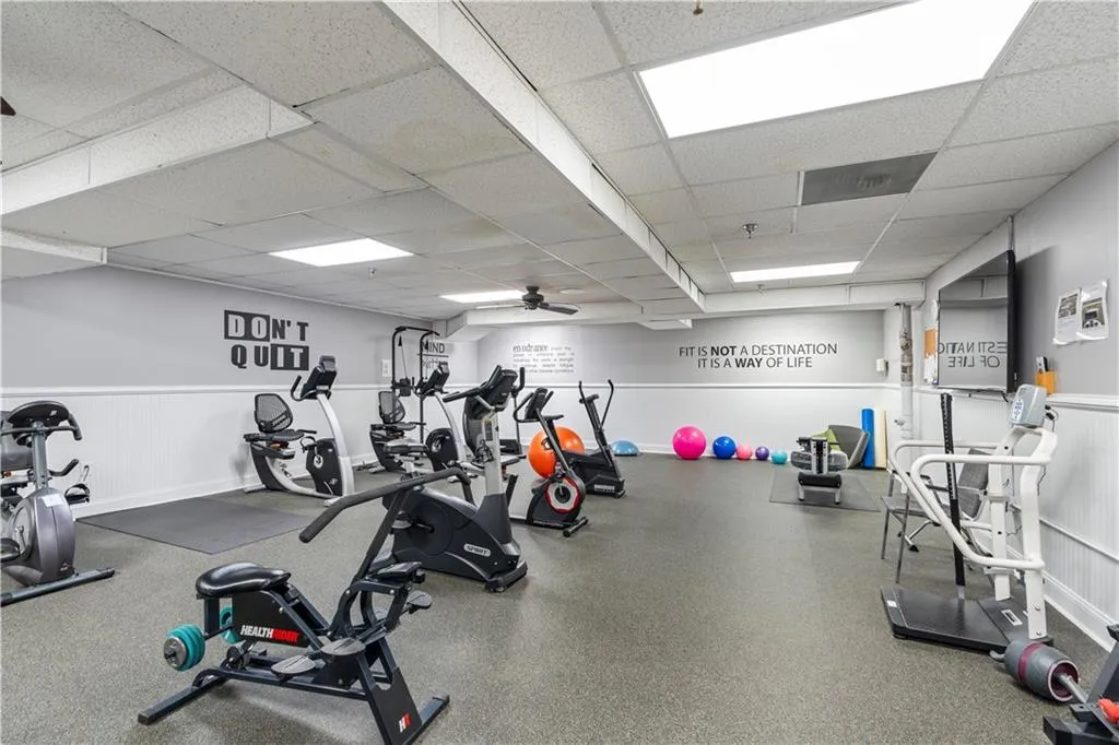 Fitness room with state of the art equipment