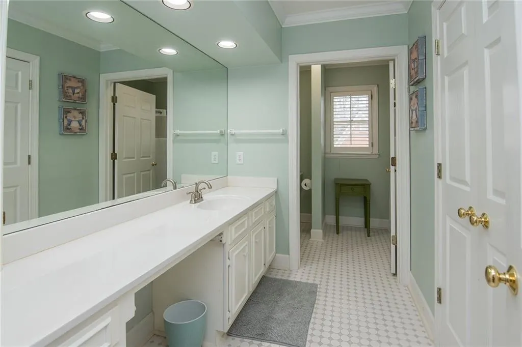 60 Old Vermont Place, Sandy Springs, Georgia 30328, 5 Bedrooms Bedrooms, ,5 BathroomsBathrooms,Residential,Sold,60 Old Vermont Place,6849947