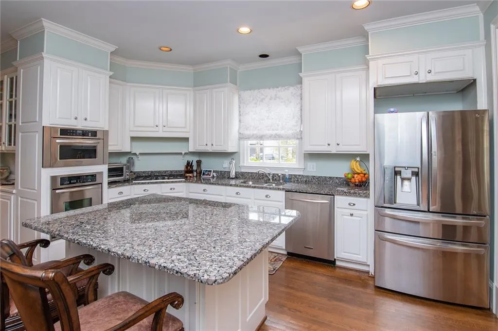 60 Old Vermont Place, Sandy Springs, Georgia 30328, 5 Bedrooms Bedrooms, ,5 BathroomsBathrooms,Residential,Sold,60 Old Vermont Place,6849947