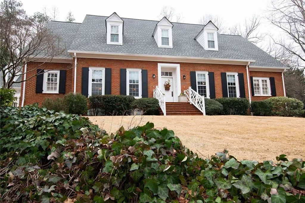 60 Old Vermont Place, Sandy Springs, Georgia 30328, 5 Bedrooms Bedrooms, ,5 BathroomsBathrooms,Residential,Sold,60 Old Vermont Place,6849947