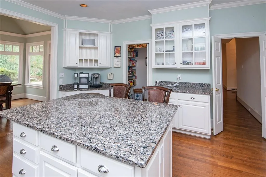 60 Old Vermont Place, Sandy Springs, Georgia 30328, 5 Bedrooms Bedrooms, ,5 BathroomsBathrooms,Residential,Sold,60 Old Vermont Place,6849947