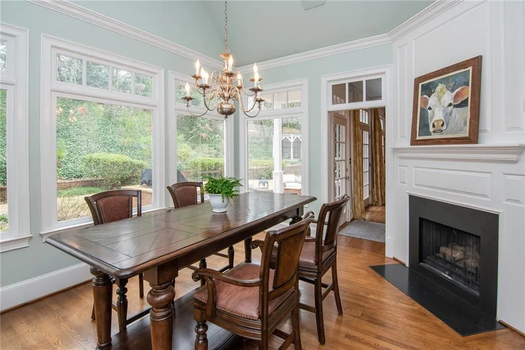 60 Old Vermont Place, Sandy Springs, Georgia 30328, 5 Bedrooms Bedrooms, ,5 BathroomsBathrooms,Residential,Sold,60 Old Vermont Place,6849947
