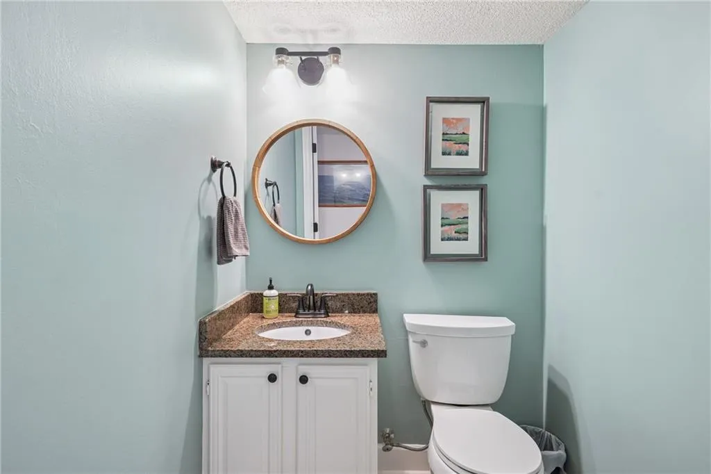 1771 Defoor Avenue Nw Unit D, Atlanta, Georgia 30318, 2 Bedrooms Bedrooms, ,2 BathroomsBathrooms,Residential,For Sale,1771 Defoor Avenue Nw Unit D,7643526