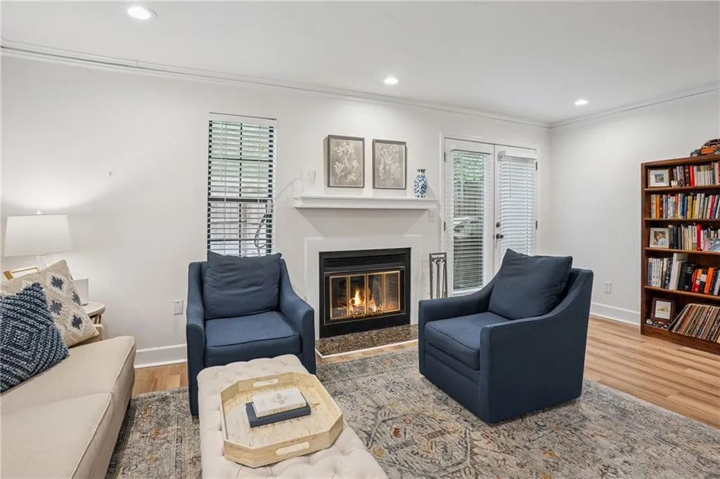 1771 Defoor Avenue Nw Unit D, Atlanta, Georgia 30318, 2 Bedrooms Bedrooms, ,2 BathroomsBathrooms,Residential,For Sale,1771 Defoor Avenue Nw Unit D,7643526