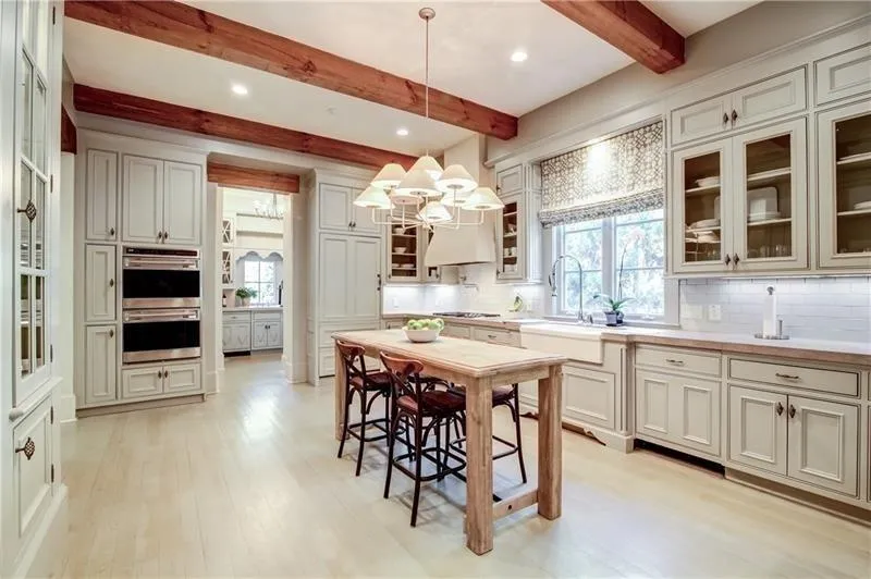 4559 Northside Drive, Atlanta, Georgia 30327, 6 Bedrooms Bedrooms, ,8 BathroomsBathrooms,Residential,Sold,4559 Northside Drive,6543993