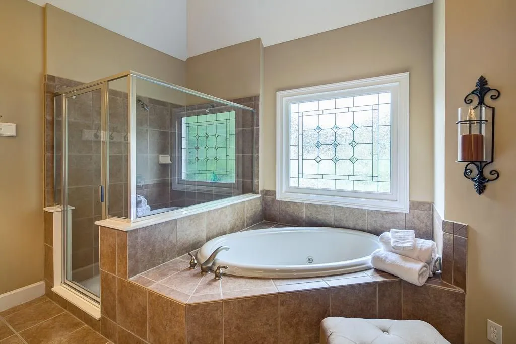 610 Trowbrook Court, Sandy Springs, Georgia 30350, 5 Bedrooms Bedrooms, ,4 BathroomsBathrooms,Residential,Sold,610 Trowbrook Court,5972248