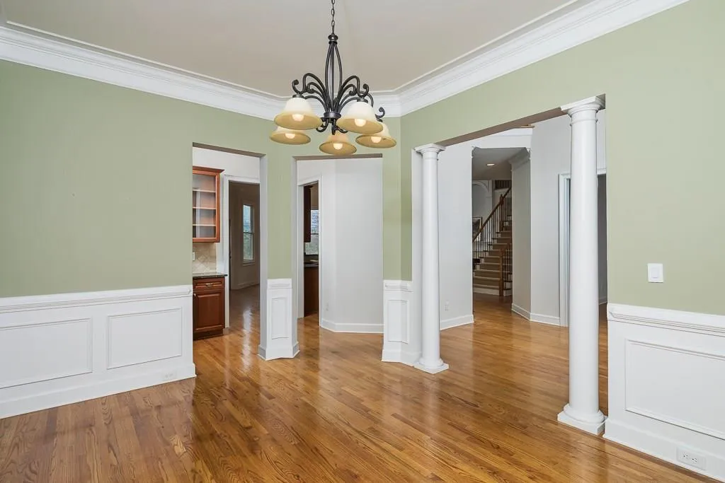 610 Trowbrook Court, Sandy Springs, Georgia 30350, 5 Bedrooms Bedrooms, ,4 BathroomsBathrooms,Residential,Sold,610 Trowbrook Court,5972248