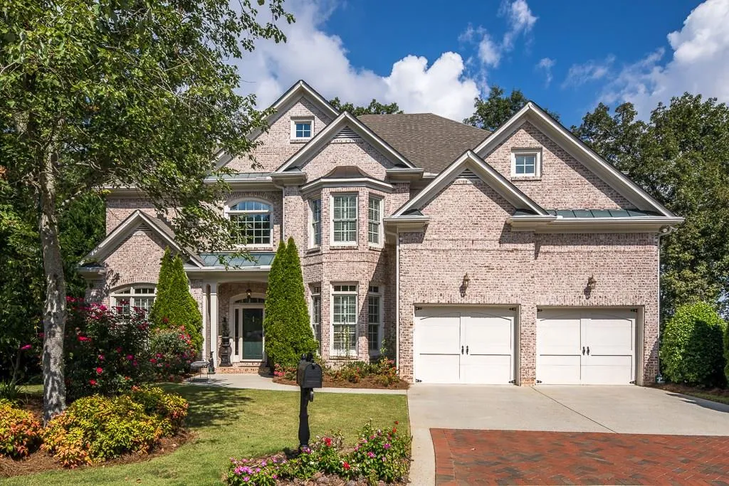 610 Trowbrook Court, Sandy Springs, Georgia 30350, 5 Bedrooms Bedrooms, ,4 BathroomsBathrooms,Residential,Sold,610 Trowbrook Court,5972248