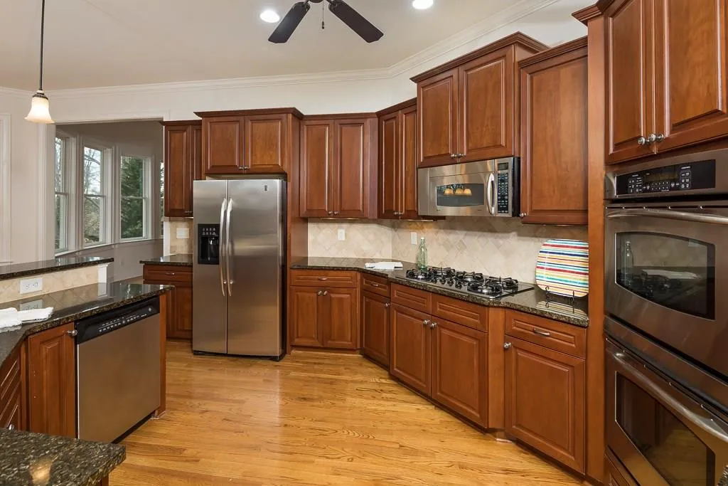 610 Trowbrook Court, Sandy Springs, Georgia 30350, 5 Bedrooms Bedrooms, ,4 BathroomsBathrooms,Residential,Sold,610 Trowbrook Court,5972248