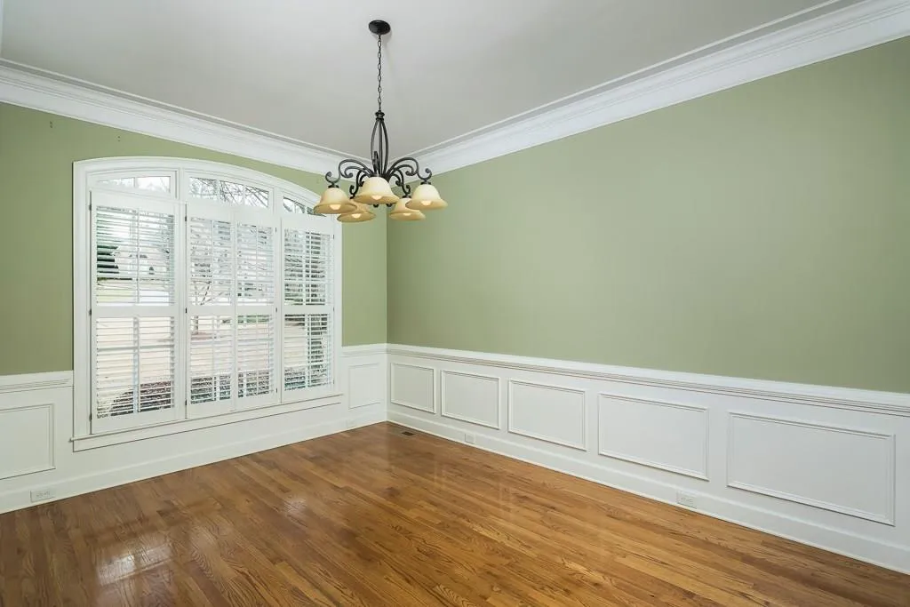 610 Trowbrook Court, Sandy Springs, Georgia 30350, 5 Bedrooms Bedrooms, ,4 BathroomsBathrooms,Residential,Sold,610 Trowbrook Court,5972248