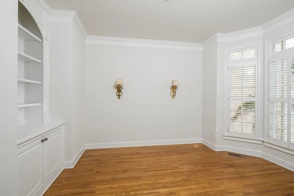 610 Trowbrook Court, Sandy Springs, Georgia 30350, 5 Bedrooms Bedrooms, ,4 BathroomsBathrooms,Residential,Sold,610 Trowbrook Court,5972248