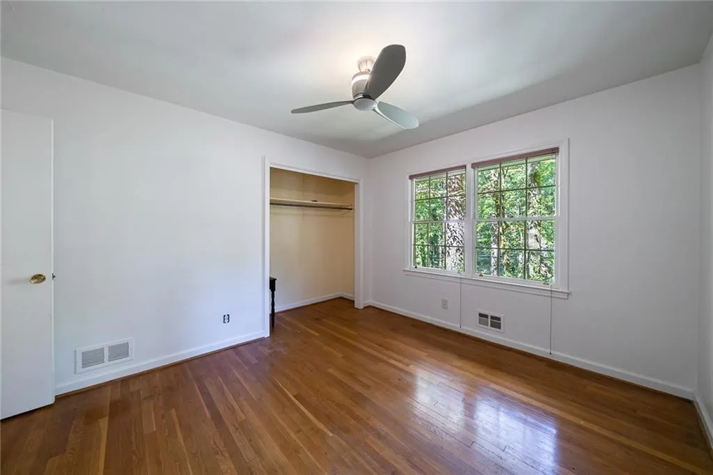 290 Amberidge Trail, Sandy Springs, Georgia 30328, 3 Bedrooms Bedrooms, ,2 BathroomsBathrooms,Residential,Sold,290 Amberidge Trail,6799049