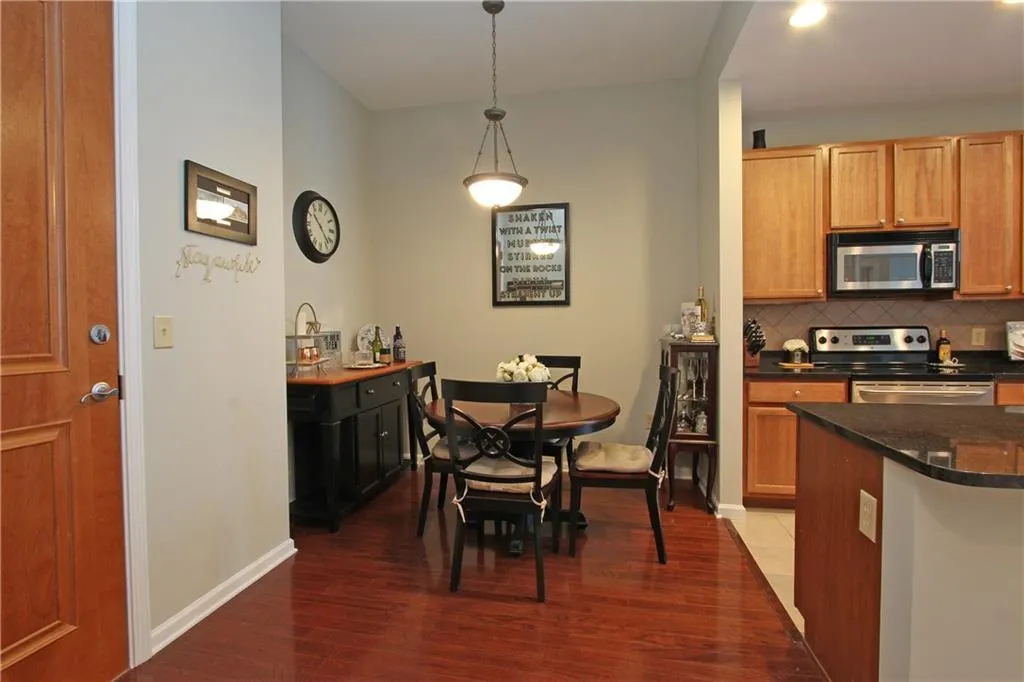 3040 Peachtree Road Nw Unit 1501, Atlanta, Georgia 30305, 1 Bedroom Bedrooms, ,1 BathroomBathrooms,Residential,Sold,3040 Peachtree Road Nw Unit 1501,5843856