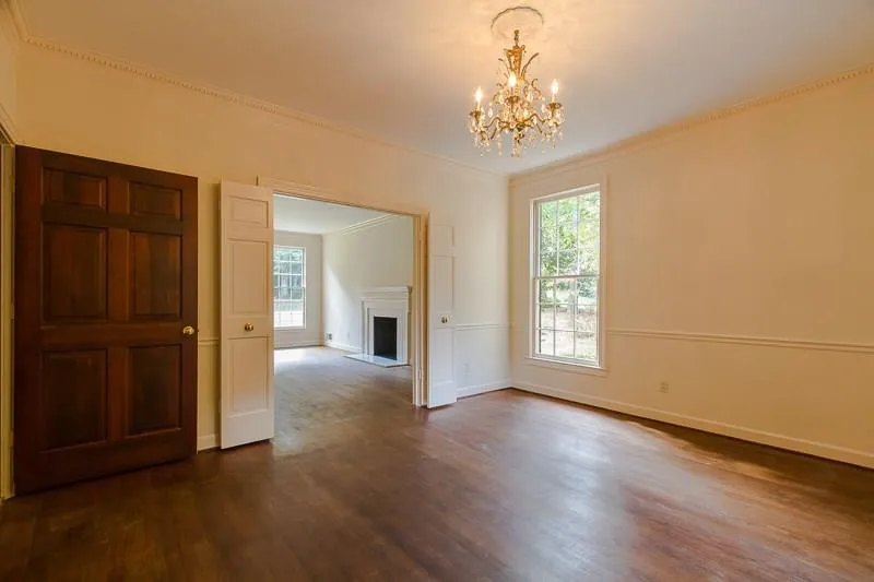 333 Glencastle Drive, Atlanta, Georgia 30327, 4 Bedrooms Bedrooms, ,3 BathroomsBathrooms,Residential,Sold,333 Glencastle Drive,5765512
