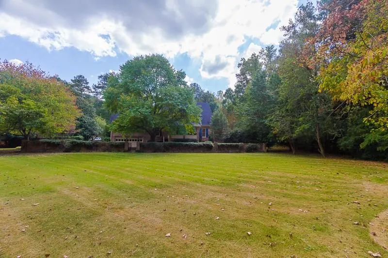 333 Glencastle Drive, Atlanta, Georgia 30327, 4 Bedrooms Bedrooms, ,3 BathroomsBathrooms,Residential,Sold,333 Glencastle Drive,5765512