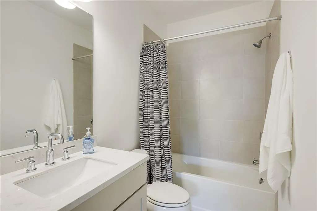 6815 Prelude Drive, Sandy Springs, Georgia 30328, 3 Bedrooms Bedrooms, ,3 BathroomsBathrooms,Residential,Sold,6815 Prelude Drive,7091284