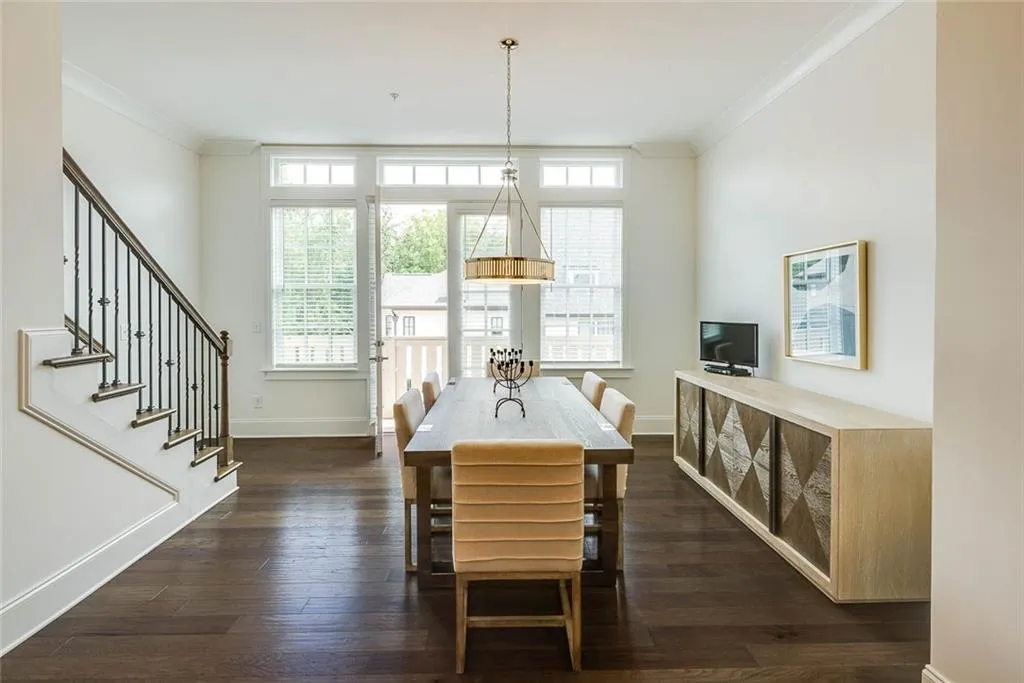 6815 Prelude Drive, Sandy Springs, Georgia 30328, 3 Bedrooms Bedrooms, ,3 BathroomsBathrooms,Residential,Sold,6815 Prelude Drive,7091284