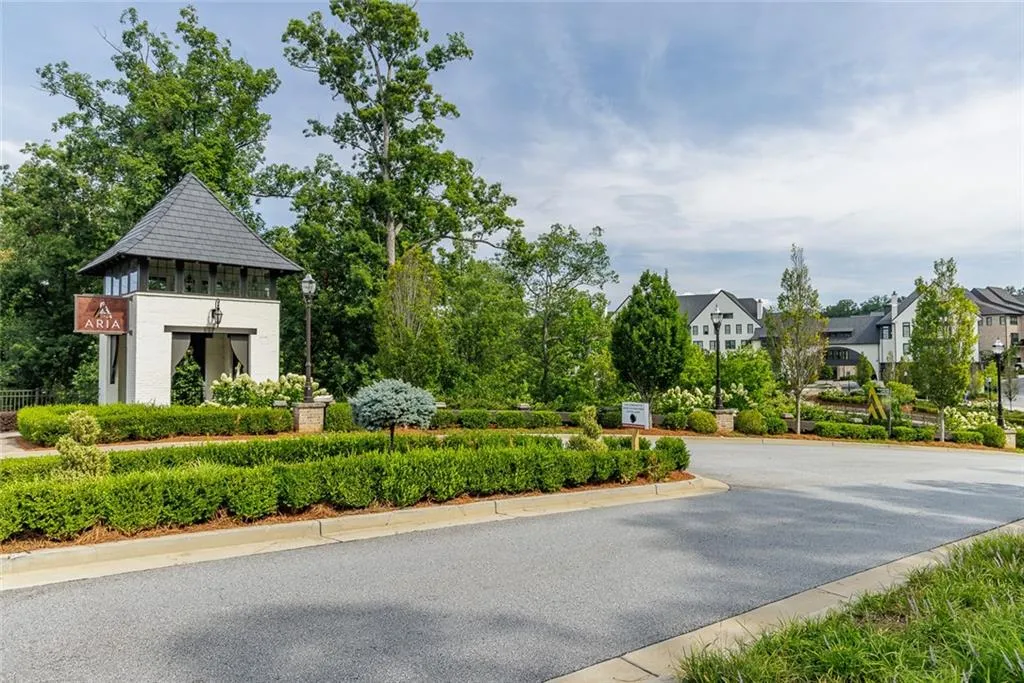 6815 Prelude Drive, Sandy Springs, Georgia 30328, 3 Bedrooms Bedrooms, ,3 BathroomsBathrooms,Residential,Sold,6815 Prelude Drive,7091284