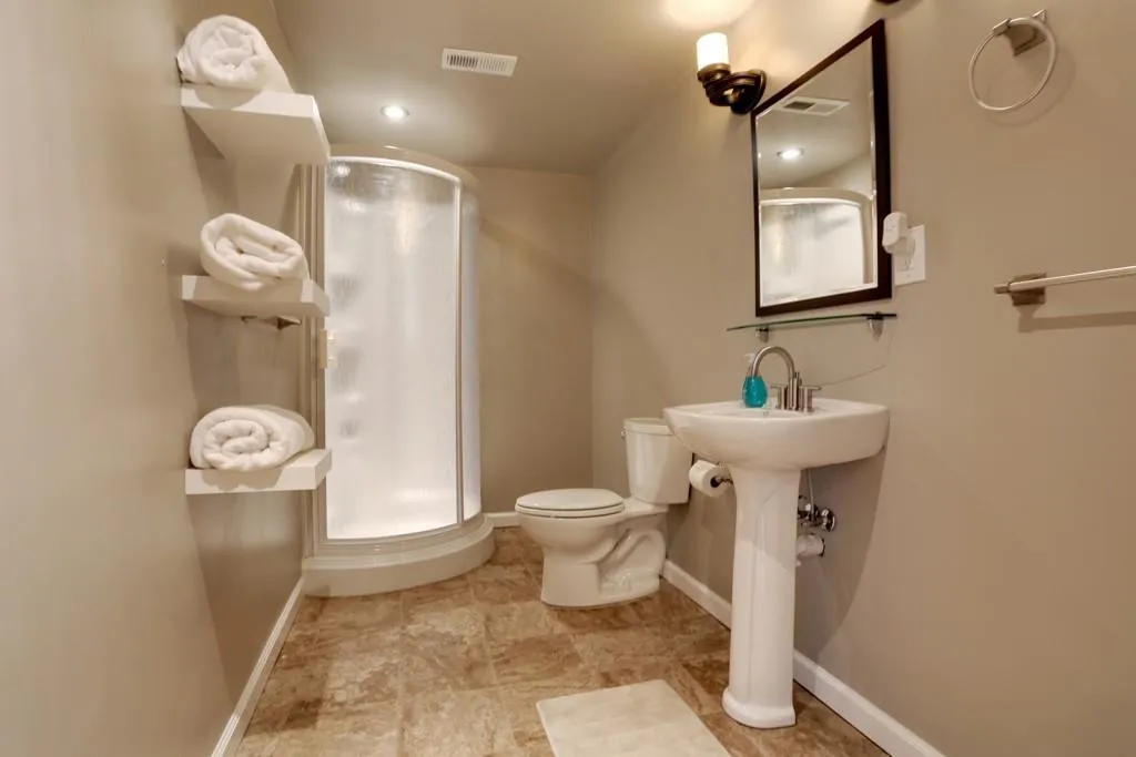 7105 Cherry Bluff Drive, Sandy Springs, Georgia 30350, 5 Bedrooms Bedrooms, ,4 BathroomsBathrooms,Residential,Sold,7105 Cherry Bluff Drive,5647016