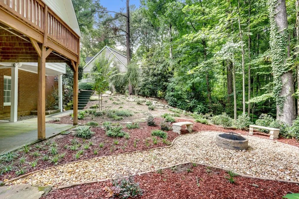 7105 Cherry Bluff Drive, Sandy Springs, Georgia 30350, 5 Bedrooms Bedrooms, ,4 BathroomsBathrooms,Residential,Sold,7105 Cherry Bluff Drive,5647016