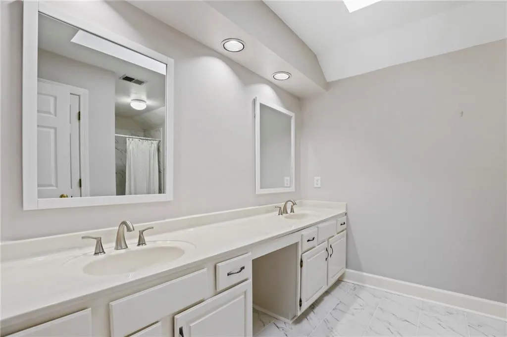 45 Battle Ridge Drive, Atlanta, Georgia 30342, 6 Bedrooms Bedrooms, ,4 BathroomsBathrooms,Residential,Sold,45 Battle Ridge Drive,7004317 45 Battle Ridge Drive, Atlanta, Georgia 30342, 6 Bedrooms Bedrooms, ,4 BathroomsBathrooms,Residential,Sold,45 Battle Ridge Drive,7004317