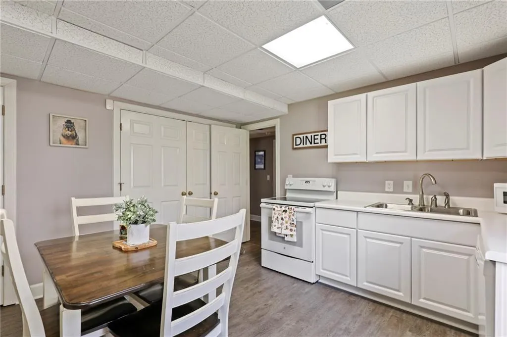 45 Battle Ridge Drive, Atlanta, Georgia 30342, 6 Bedrooms Bedrooms, ,4 BathroomsBathrooms,Residential,Sold,45 Battle Ridge Drive,7004317 45 Battle Ridge Drive, Atlanta, Georgia 30342, 6 Bedrooms Bedrooms, ,4 BathroomsBathrooms,Residential,Sold,45 Battle Ridge Drive,7004317