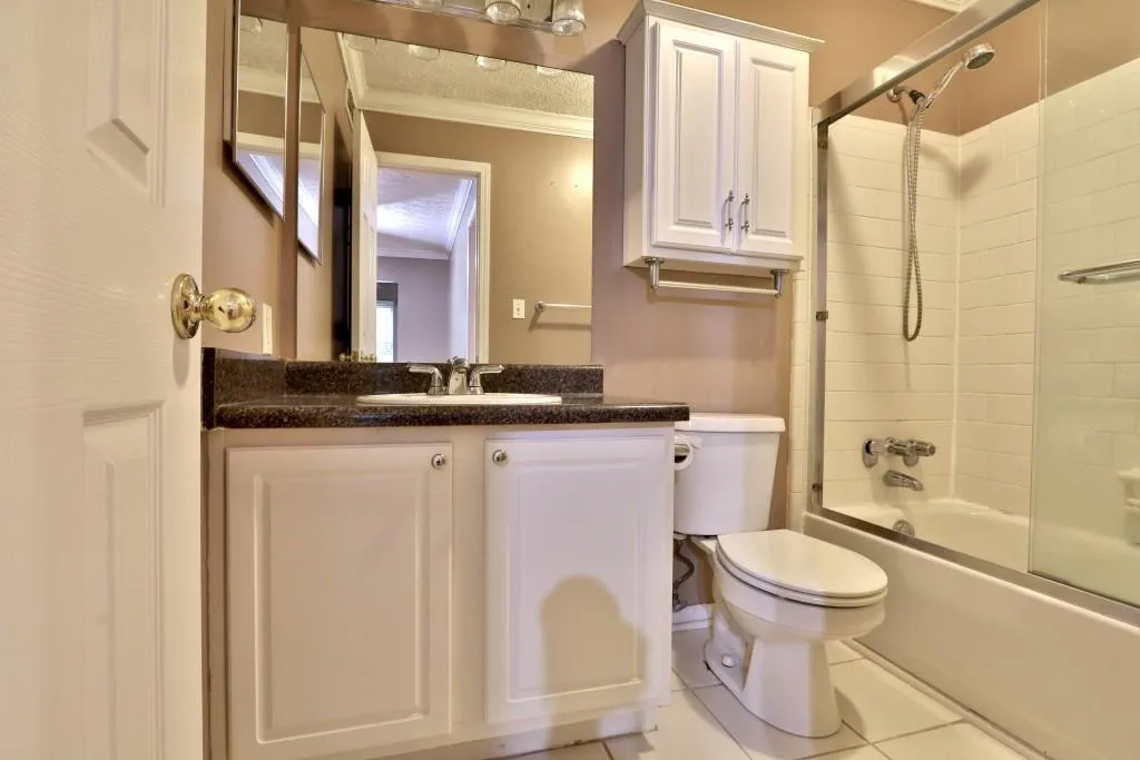 5159 Roswell Road Unit 4, Atlanta, Georgia 30342, 1 Bedroom Bedrooms, ,1 BathroomBathrooms,Residential,Sold,5159 Roswell Road Unit 4,5880439