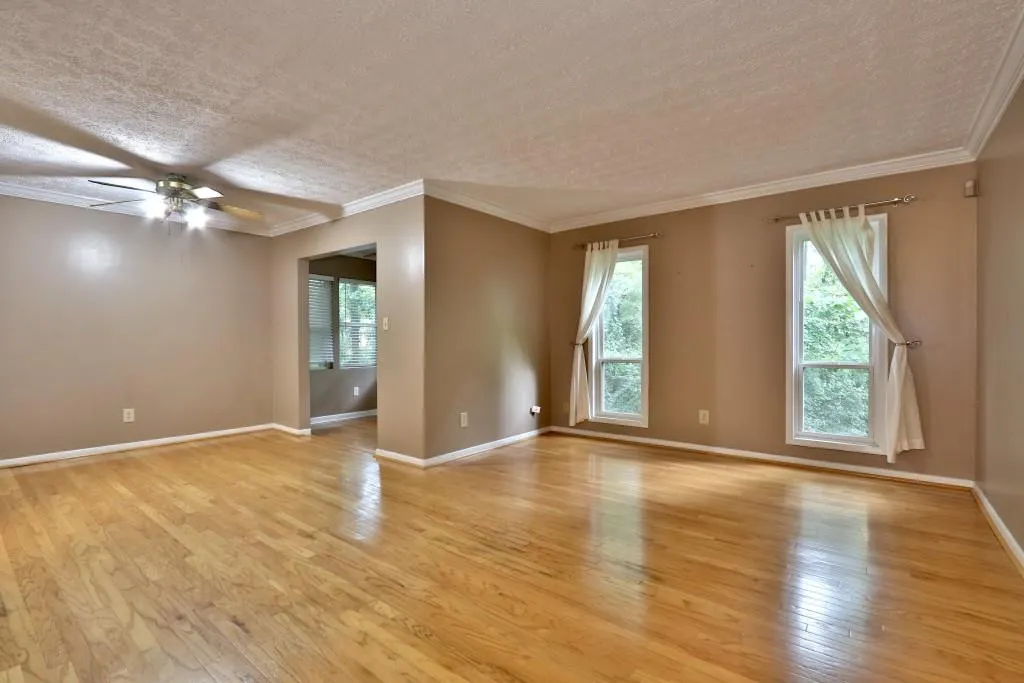 5159 Roswell Road Unit 4, Atlanta, Georgia 30342, 1 Bedroom Bedrooms, ,1 BathroomBathrooms,Residential,Sold,5159 Roswell Road Unit 4,5880439