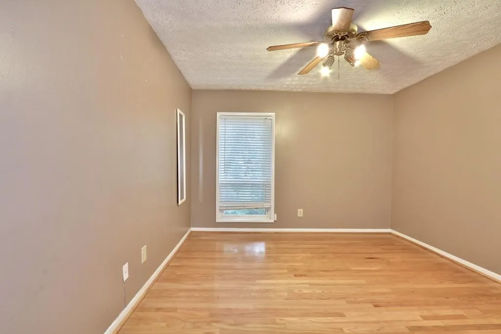 5159 Roswell Road Unit 4, Atlanta, Georgia 30342, 1 Bedroom Bedrooms, ,1 BathroomBathrooms,Residential,Sold,5159 Roswell Road Unit 4,5880439