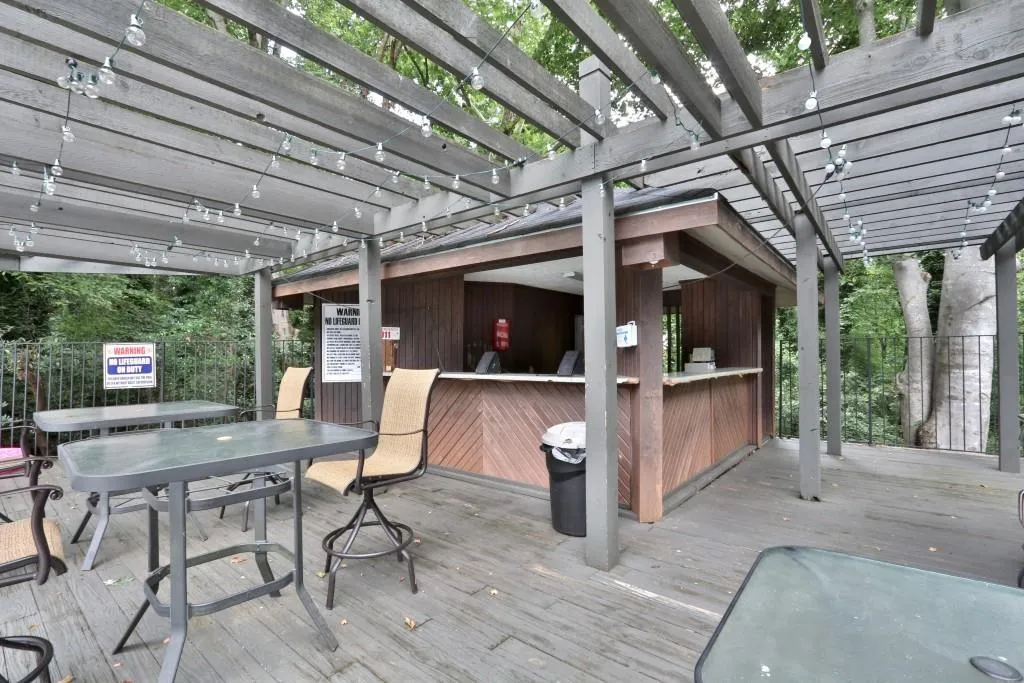 5159 Roswell Road Unit 4, Atlanta, Georgia 30342, 1 Bedroom Bedrooms, ,1 BathroomBathrooms,Residential,Sold,5159 Roswell Road Unit 4,5880439