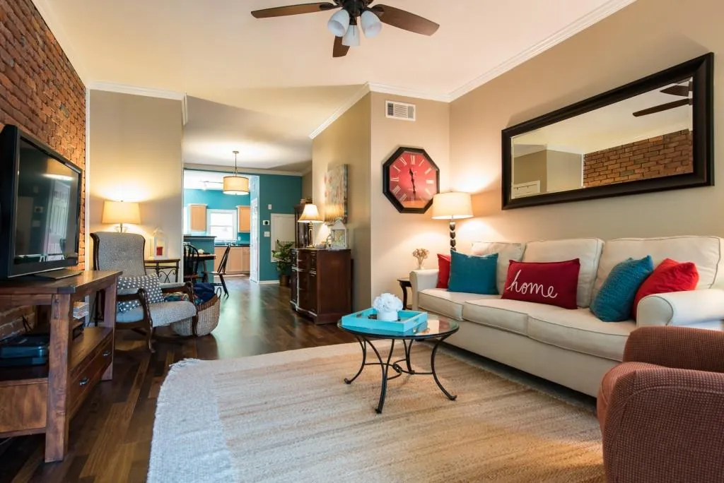 3675 Peachtree Road Ne Unit 20, Atlanta, Georgia 30319, 2 Bedrooms Bedrooms, ,2 BathroomsBathrooms,Residential,Sold,3675 Peachtree Road Ne Unit 20,6014813