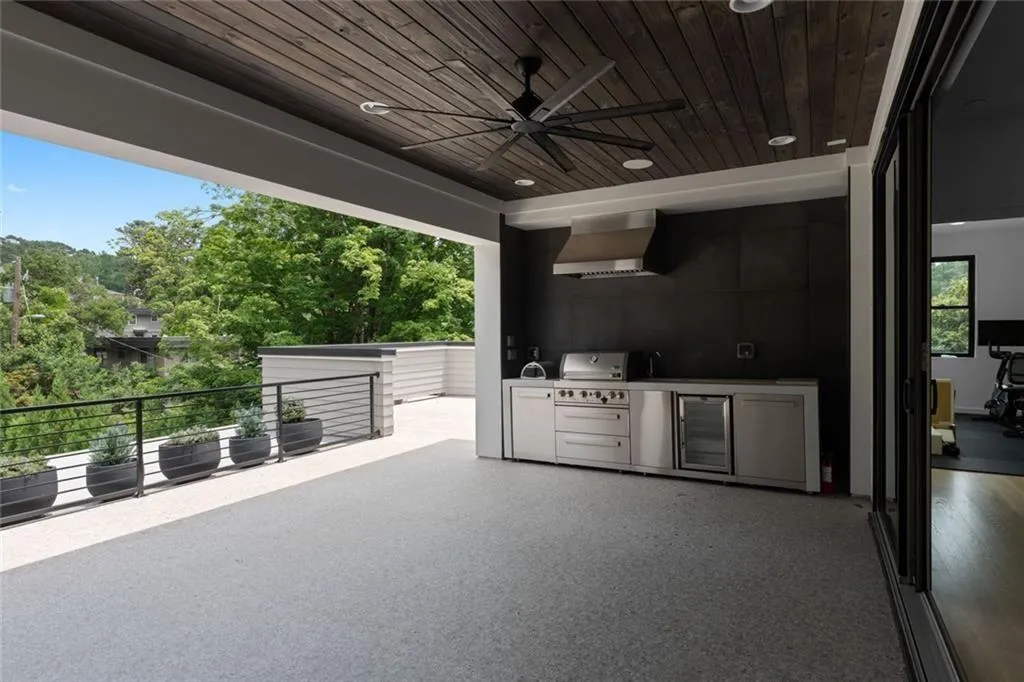 4063 Rickenbacker Drive Ne, Atlanta, Georgia 30342, 6 Bedrooms Bedrooms, 0 ,5 BathroomsBathrooms,Residential,For Sale,4063 Rickenbacker Drive Ne,7822615