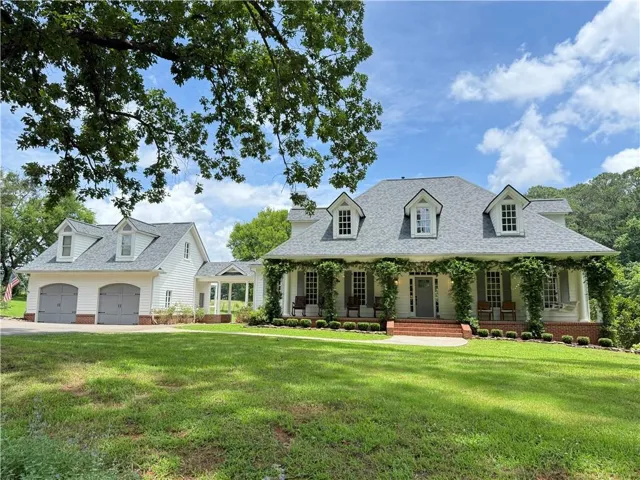548 Tamarack Trail, Canton, Georgia 30115
