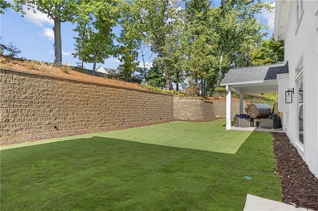 5800 De Claire Court, Atlanta, Georgia 30328, 6 Bedrooms Bedrooms, ,4 BathroomsBathrooms,Residential,For Sale,5800 De Claire Court,7715269