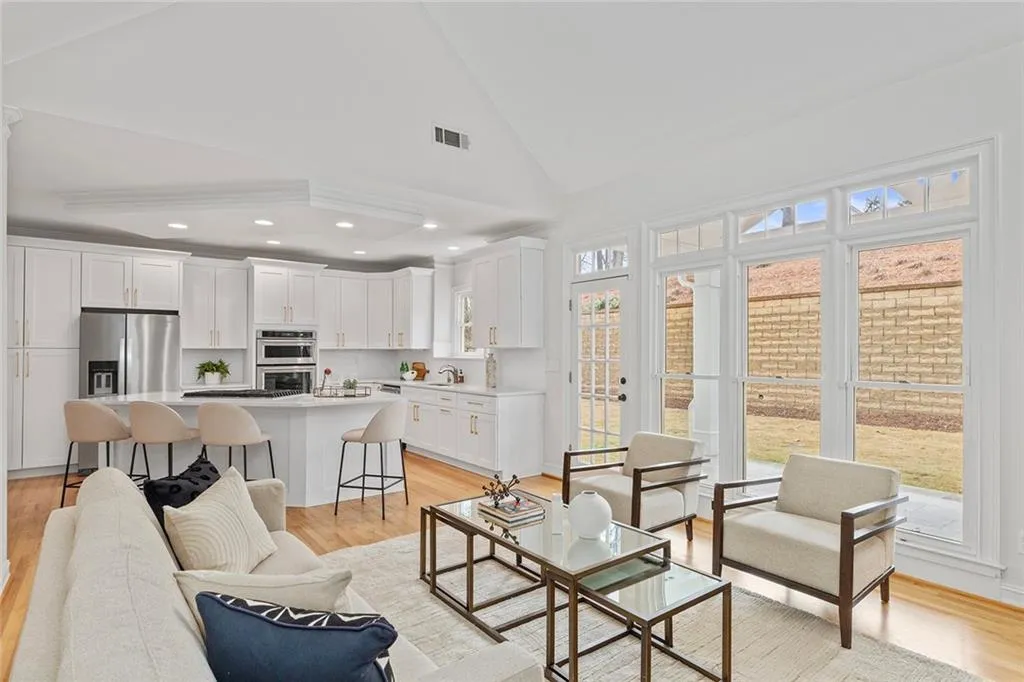 5800 De Claire Court, Atlanta, Georgia 30328, 6 Bedrooms Bedrooms, ,4 BathroomsBathrooms,Residential,For Sale,5800 De Claire Court,7715269