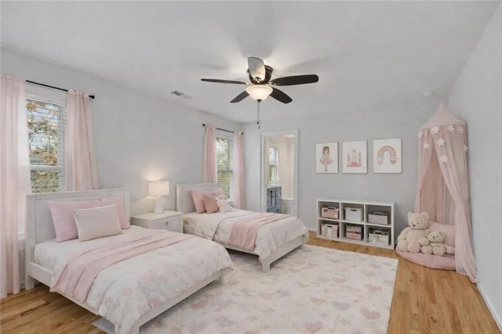 room is virtually staged