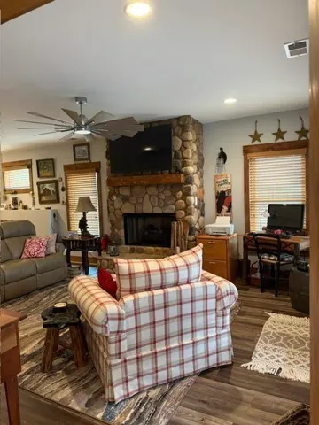 5 Upper Knoll Drive, Blue Ridge, Georgia 30513
