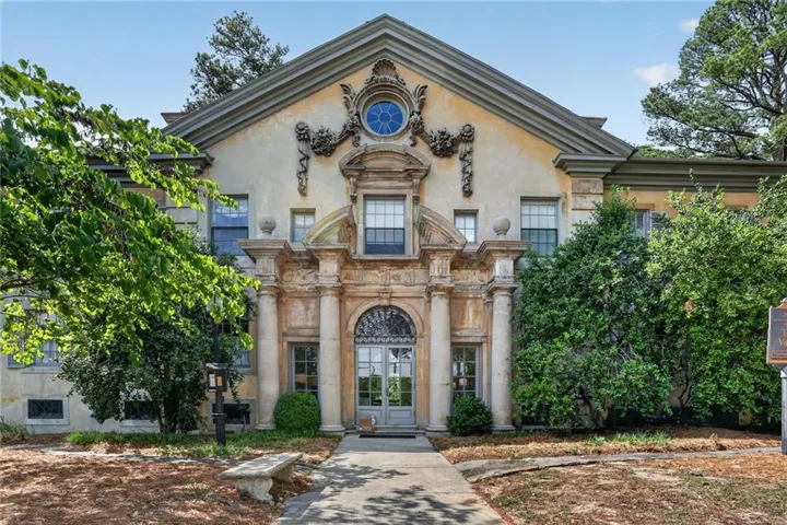 200 Montgomery Ferry Drive Ne Unit 19, Atlanta, Georgia 30309